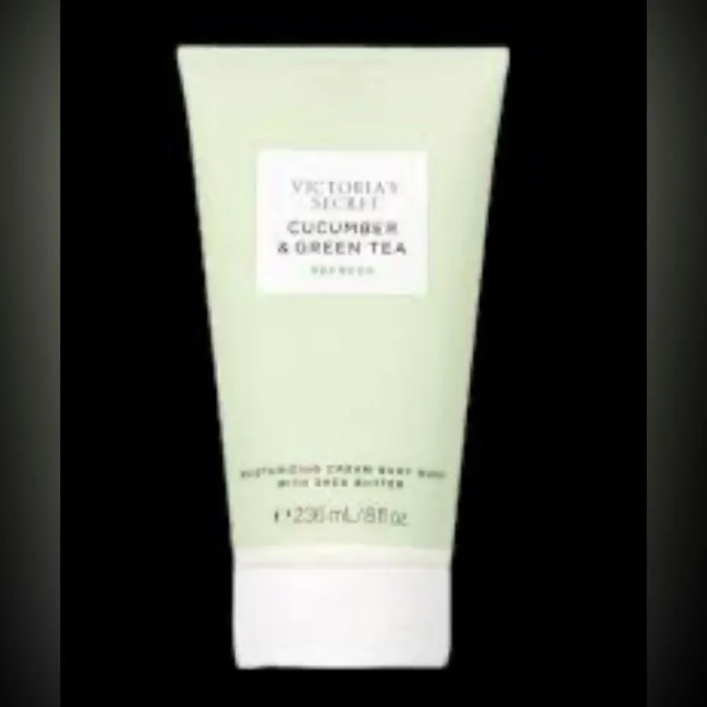 VICTORIA’S SECRET - NWT Cucumber & Green Tea Moisturizing Cream Body Wash.